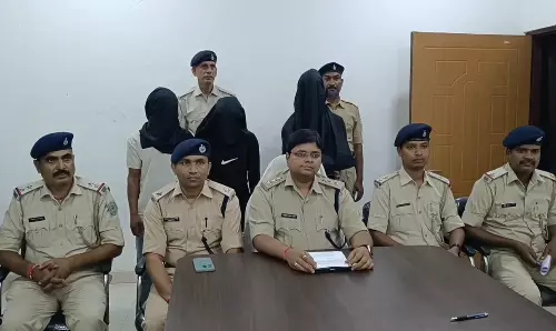 Jharia में वाहन चोर गिरोह के 3 सदस्य गिरफ्तार, चोरी की 3 बाइक बरामद Jharia में वाहन चोर गिरोह के 3 सदस्य गिरफ्तार, चोरी की 3 बाइक बरामद