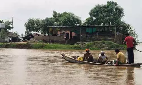 Punjab में भारी बारिश से बाढ़ की स्थिति और बिगड़ी, कई जिलों में अलर्ट