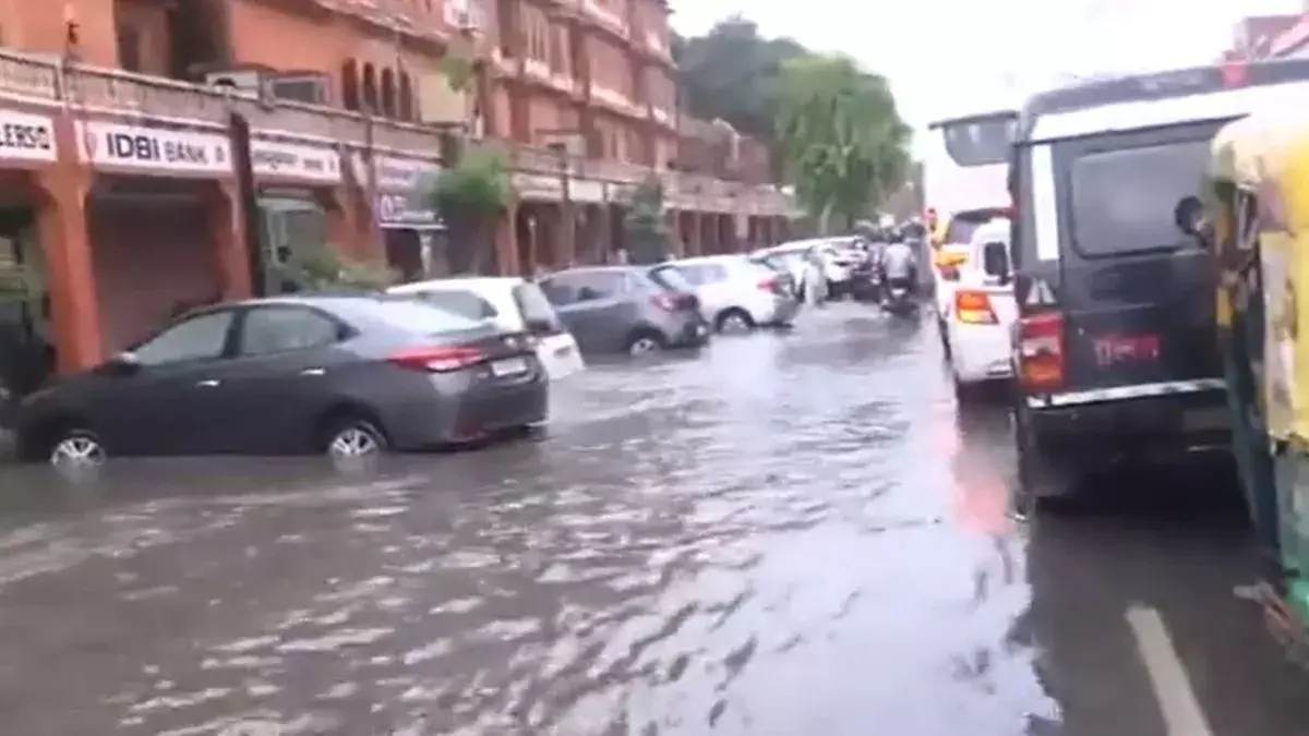 Jaipur: भारी वर्षा की संभावना, राजस्थान में सतर्कता बढ़ाई गई
