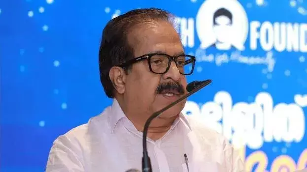 Kerala: अनियमितताओं की जांच पर ज़ोर, वेलुरी को हटाने से समाधान नहीं होगा: चेन्निथला Kerala: अनियमितताओं की जांच पर ज़ोर, वेलुरी को हटाने से समाधान नहीं होगा: चेन्निथला