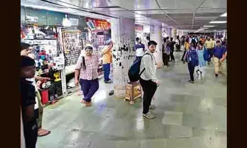 BMC ने सीएसएमटी मेट्रो में अतिक्रमण करने वाली दुकानों पर लगाम लगाई