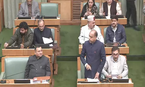 हिमाचल विधानसभा में उद्योगों को लेकर हंगामा, CM ने पिछली सरकार पर राज्य के हितों को बेचने का आरोप लगाया