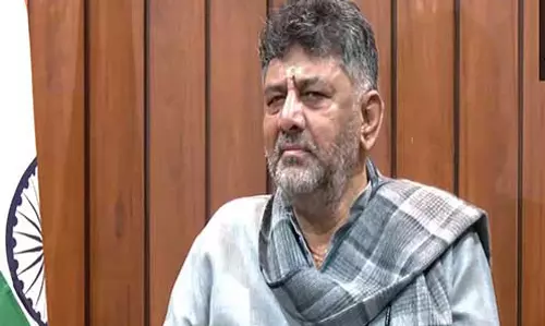 कर्नाटक: उपमुख्यमंत्री DK शिवकुमार ने RSS का गान गाने पर मांगी माफी कर्नाटक: उपमुख्यमंत्री DK शिवकुमार ने RSS का गान गाने पर मांगी माफी