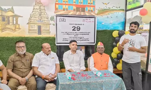 गडग में स्थानीय व्यापारियों को प्रोत्साहित करें: एसपी रोहन जगदीश गडग में स्थानीय व्यापारियों को प्रोत्साहित करें: एसपी रोहन जगदीश
