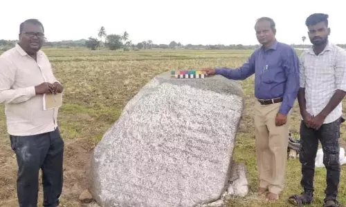 कनवी थिम्मालपुरा: दो दान शिलालेख मिले
