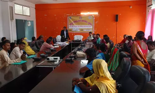 Jhalawar: विशेष जागरूकता शिविर में दी गई जानकारी, दलित-आदिवासी उद्यमियों को मिलेगा लाभ Jhalawar: विशेष जागरूकता शिविर में दी गई जानकारी, दलित-आदिवासी उद्यमियों को मिलेगा लाभ