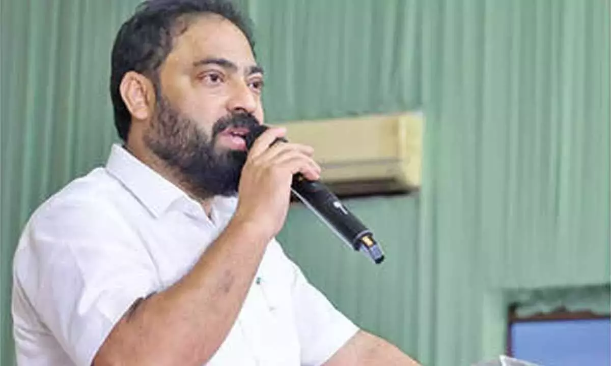 Andhra: रेयाज़ ने OUDA अध्यक्ष के रूप में शपथ ली