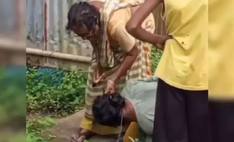 Tripura: पड़ोसियों ने महिला पर हमला किया और उसका सिर मुंडवा दिया Tripura: पड़ोसियों ने महिला पर हमला किया और उसका सिर मुंडवा दिया