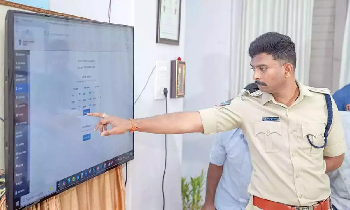 Andhra: पुलिस ने CVIRMS पोर्टल पेश किया Andhra: पुलिस ने CVIRMS पोर्टल पेश किया