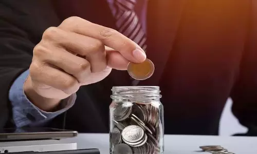 अस्थिरता के दौरान SIPs को रोकना आपके धन सृजन को पटरी से उतार सकता है अस्थिरता के दौरान SIPs को रोकना आपके धन सृजन को पटरी से उतार सकता है