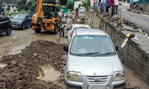 हिमाचल में भारी बारिश से हाहाकार: Kullu में 130 सड़कें बंद, राज्य भर में 68 और सड़कें अवरुद्ध