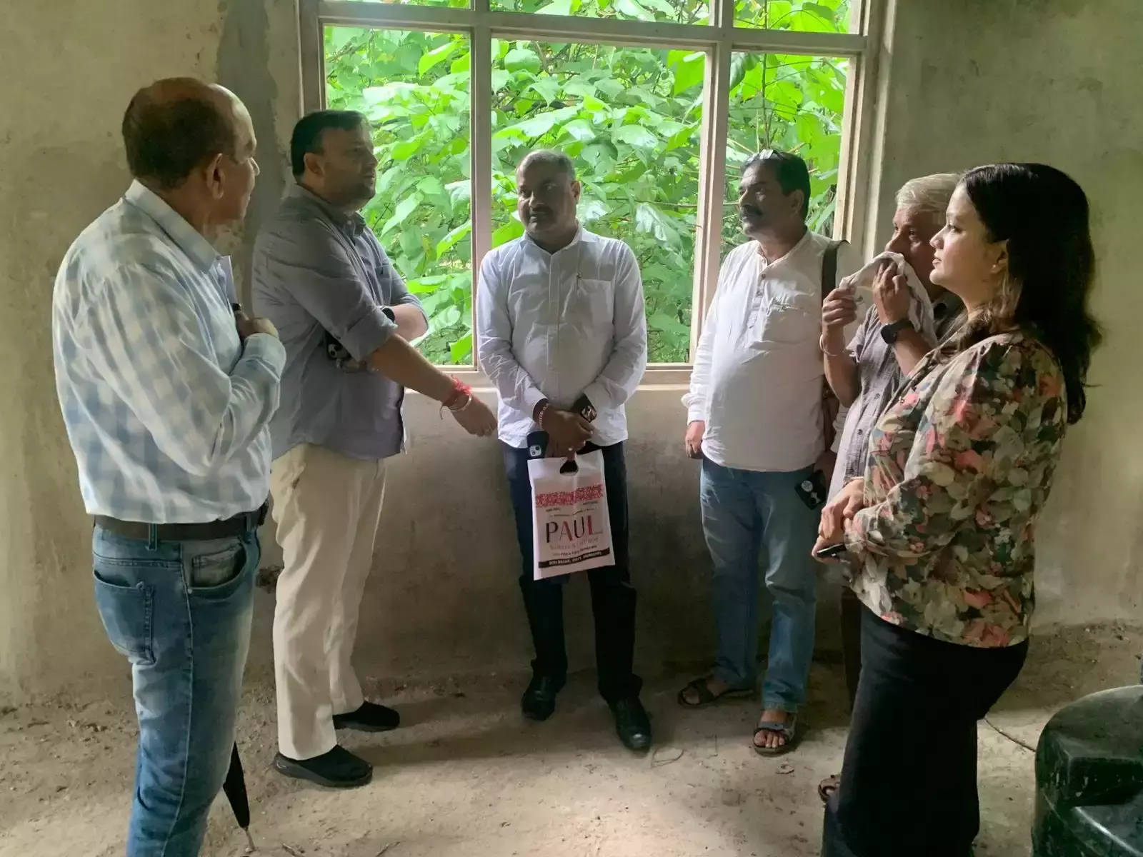 Mandi: संजीव गुलेरिया ने प्रेस क्लब भवन का निरीक्षण किया