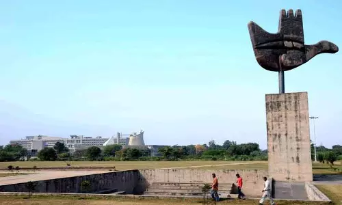 Chandigarh: बस रूट और समय की जांच के लिए क्यूआर कोड Chandigarh: बस रूट और समय की जांच के लिए क्यूआर कोड