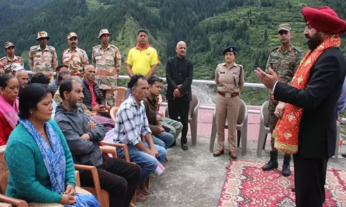 उत्तराखंड के राज्यपाल ने बाढ़ प्रभावित उत्तरकाशी का दौरा किया, परिवारों को सहायता का दिया आश्वासन