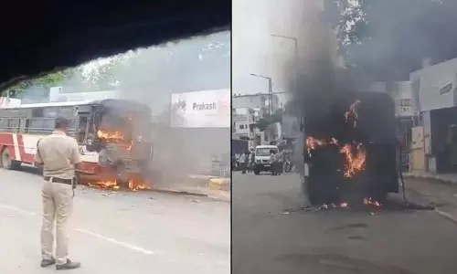 RTC bus में लगी आग.. मेहदीपटनम में हादसा