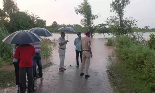 Punjab में हाई अलर्ट, सतलुज-रावी-ब्यास नदियां उफान पर Punjab में हाई अलर्ट, सतलुज-रावी-ब्यास नदियां उफान पर