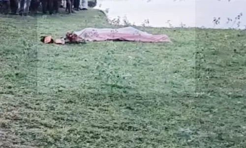 ईंट भट्ठे के गड्ढे में नहाने गए दो मासूम बच्चों की डूबने से मौत, गांव में मातम का माहौल ईंट भट्ठे के गड्ढे में नहाने गए दो मासूम बच्चों की डूबने से मौत, गांव में मातम का माहौल