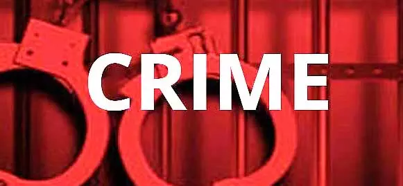 टीचर व्यस्त थे मोबाइल में, स्कूल में छात्रा का हो गया मर्डर टीचर व्यस्त थे मोबाइल में, स्कूल में छात्रा का हो गया मर्डर