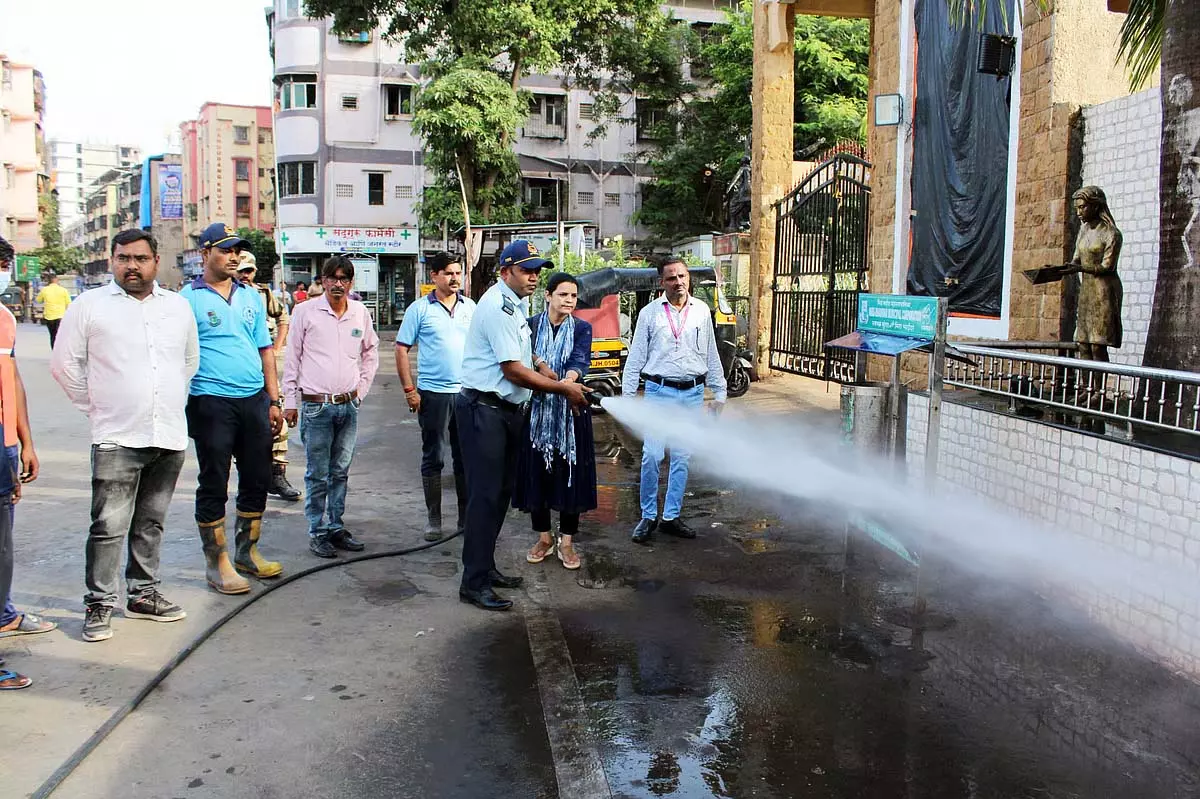 27 प्रशिक्षु उप कलेक्टरों ने इंदौर का दौरा किया, स्वच्छता मॉडल का अध्ययन किया 27 प्रशिक्षु उप कलेक्टरों ने इंदौर का दौरा किया, स्वच्छता मॉडल का अध्ययन किया
