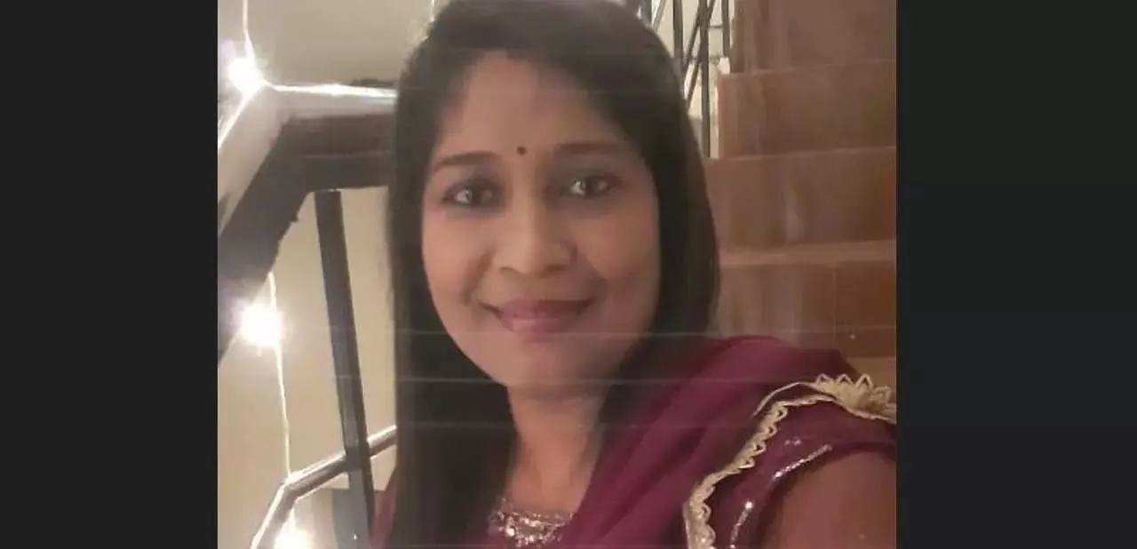 Odisha : सतर्कता विभाग ने सहायक राज्य कर आयुक्त सरिता बारिक को गिरफ्तार किया Odisha : सतर्कता विभाग ने सहायक राज्य कर आयुक्त सरिता बारिक को गिरफ्तार किया