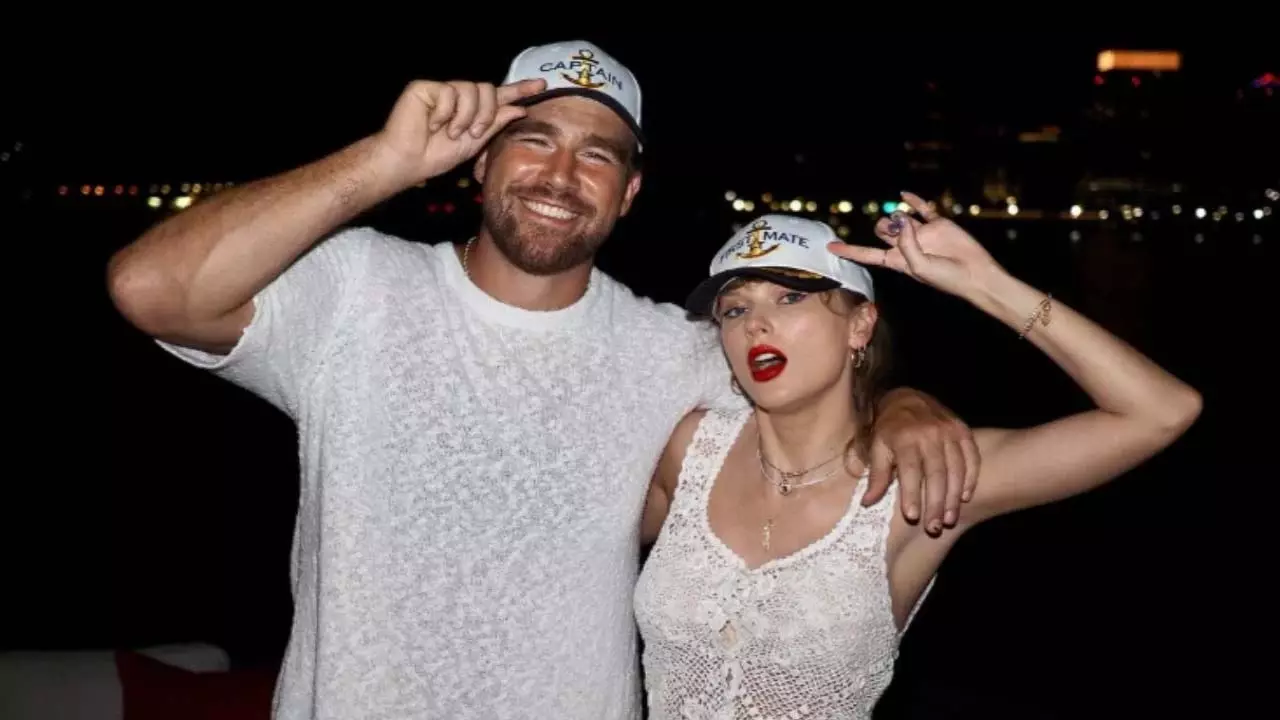Taylor Swift और ट्रैविस केल्सी की सगाई Taylor Swift और ट्रैविस केल्सी की सगाई