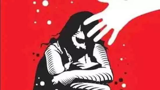 UP: बच्ची को जन्म देने वाली नाबालिग बलात्कार पीड़िता को न्याय का इंतजार UP: बच्ची को जन्म देने वाली नाबालिग बलात्कार पीड़िता को न्याय का इंतजार