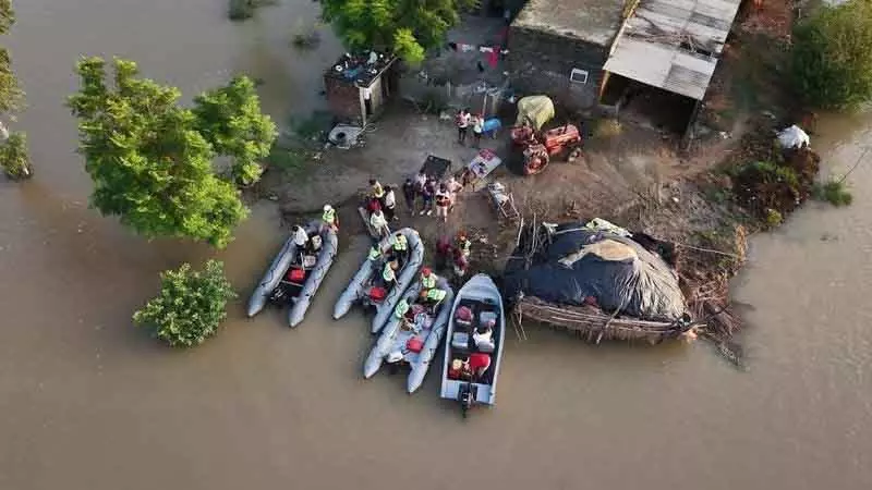 Pong Dam में जलस्तर खतरे के निशान को पार कर गया, कपूरथला, होशियारपुर में बाढ़ की स्थिति बिगड़ने की आशंका Pong Dam में जलस्तर खतरे के निशान को पार कर गया, कपूरथला, होशियारपुर में बाढ़ की स्थिति बिगड़ने की आशंका