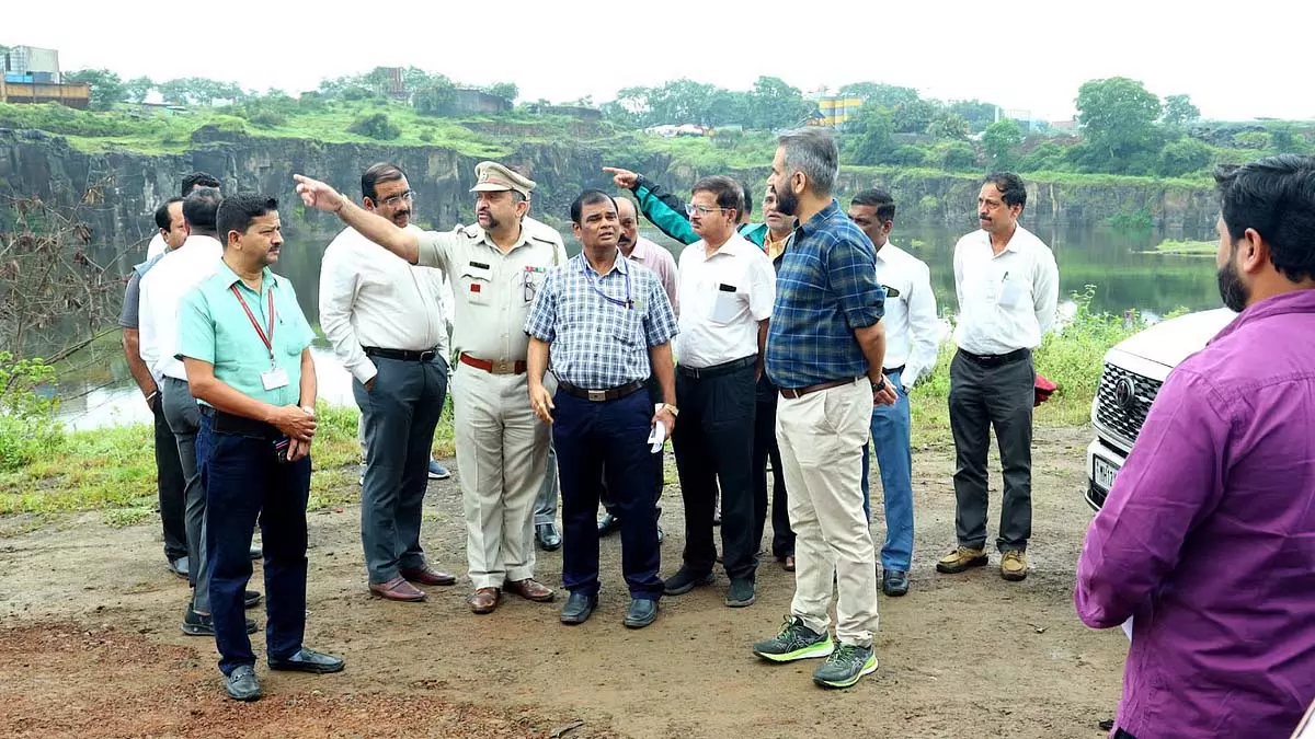 PCMC आयुक्त ने पिंपरी-चिंचवड़ में प्रमुख गणपति विसर्जन स्थलों का निरीक्षण किया PCMC आयुक्त ने पिंपरी-चिंचवड़ में प्रमुख गणपति विसर्जन स्थलों का निरीक्षण किया