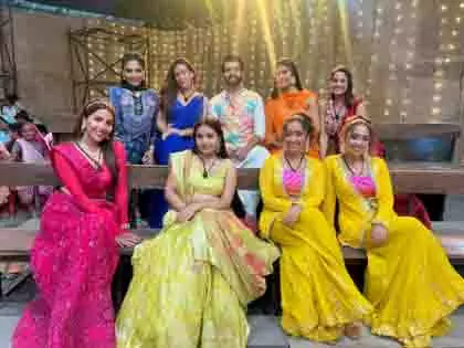 Chhoriyan Chali Gaon: लड़कियां गणेश उत्सव के लिए तैयार Chhoriyan Chali Gaon: लड़कियां गणेश उत्सव के लिए तैयार