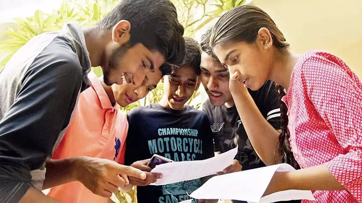 Class 12 के प्रवेश पत्र जारी करने के लिए कर्मचारियों का विवरण अनिवार्य: CHSE Class 12 के प्रवेश पत्र जारी करने के लिए कर्मचारियों का विवरण अनिवार्य: CHSE