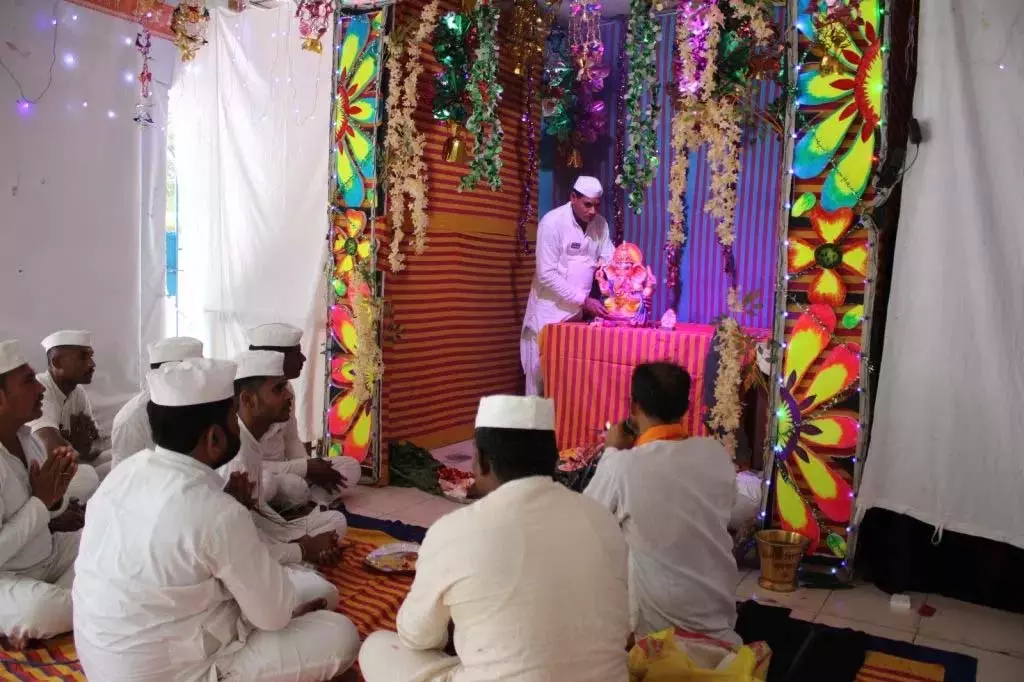 रायपुर केंद्रीय जेल में कैदियों ने मनाया गणेश उत्सव रायपुर केंद्रीय जेल में कैदियों ने मनाया गणेश उत्सव