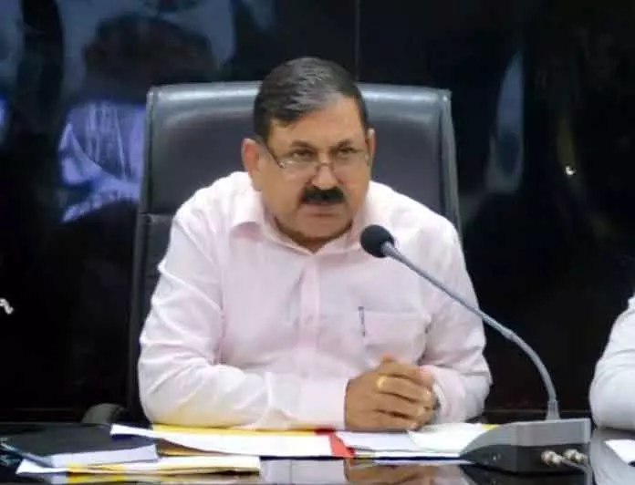 डीसी पुंछ ने RTA बैठक की अध्यक्षता की डीसी पुंछ ने RTA बैठक की अध्यक्षता की