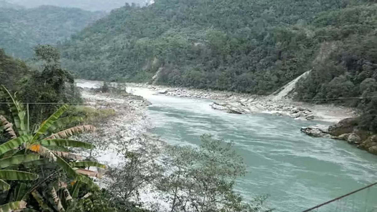 छात्र संगठन ने सियांग विद्युत परियोजना पर खांडू से हस्तक्षेप की मांग की छात्र संगठन ने सियांग विद्युत परियोजना पर खांडू से हस्तक्षेप की मांग की