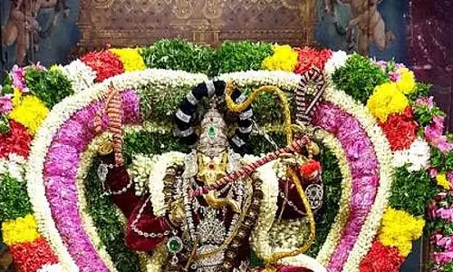 विनायक चतुर्थी: विनायक मंदिरों में भक्तों की भारी भीड़ उमड़ती है