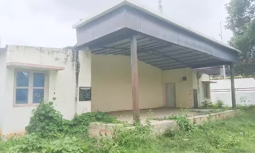 Tumkur : ओपन-एयर थिएटर जीर्ण-शीर्ण अवस्था में Tumkur : ओपन-एयर थिएटर जीर्ण-शीर्ण अवस्था में