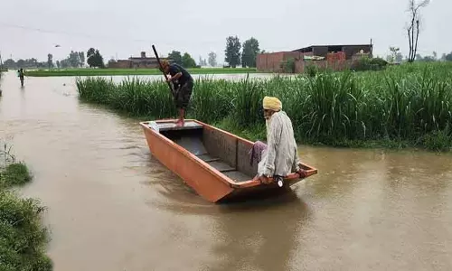 बाढ़ की चेतावनी: Punjab में रावी और ब्यास नदी खतरनाक स्तर पर पहुंची बाढ़ की चेतावनी: Punjab में रावी और ब्यास नदी खतरनाक स्तर पर पहुंची