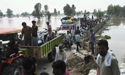Punjab में भारी बारिश के बाद कई जिले हाई अलर्ट पर