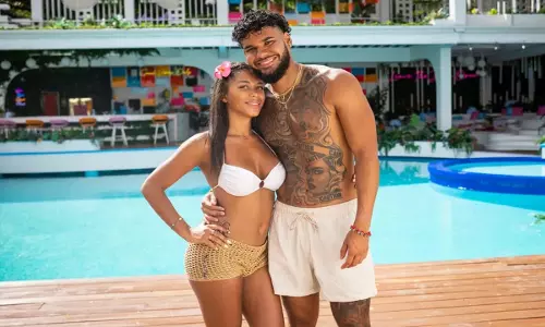 क्या Love Island USA विजेता अमाया एस्पिनल और ब्रायन एरेनालेस अलग हो गए? क्या Love Island USA विजेता अमाया एस्पिनल और ब्रायन एरेनालेस अलग हो गए?