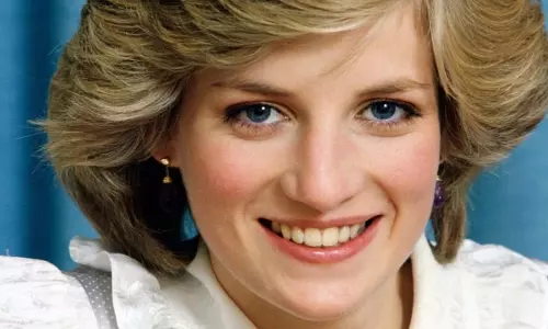 क्या आप जानते हैं? Diana की सगाई की अंगूठी शाही मानदंडों के विरुद्ध थी क्या आप जानते हैं? Diana की सगाई की अंगूठी शाही मानदंडों के विरुद्ध थी