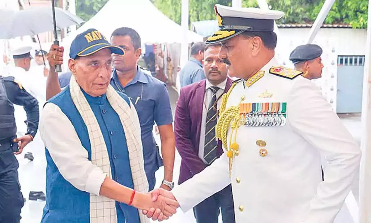 Andhra: भारत में निर्मित 2 स्टील्थ फ्रिगेट नौसेना में शामिल Andhra: भारत में निर्मित 2 स्टील्थ फ्रिगेट नौसेना में शामिल