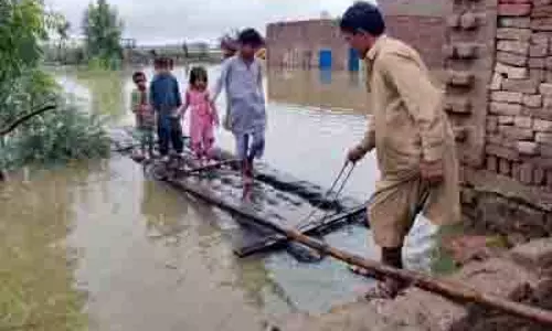 Pakistan: बारिश और बाढ़ से 802 की मौत, 1000 से अधिक घायल