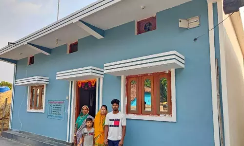 प्रधानमंत्री आवास योजना के तहत लाभान्वित हुई पार्वती पटेल प्रधानमंत्री आवास योजना के तहत लाभान्वित हुई पार्वती पटेल