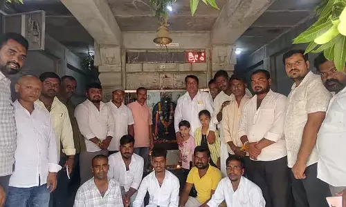 Koppal : हिंदू-मुस्लिम मित्रों ने भगवान गणेश की पूजा और अभिषेक किया