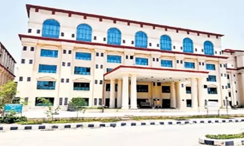 Sundargarh में अस्पताल की खिड़की से गिरकर मरीज की मौत Sundargarh में अस्पताल की खिड़की से गिरकर मरीज की मौत