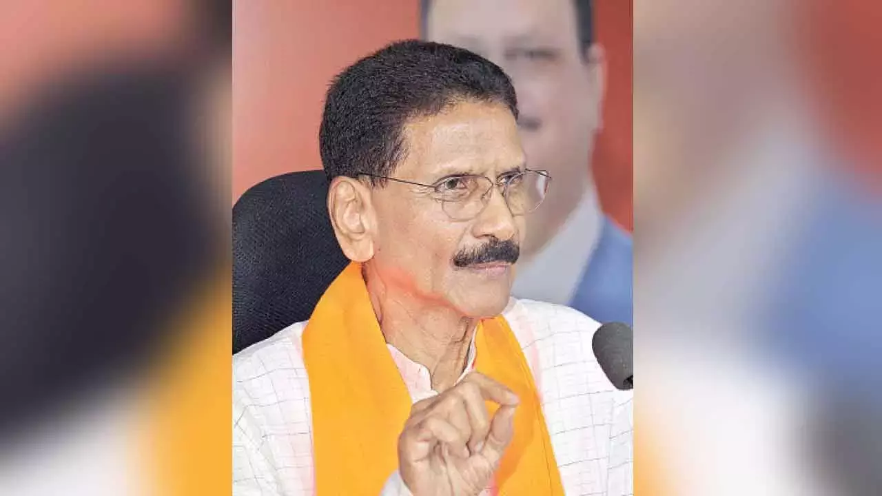 Telangana: मैरी शशिधर रेड्डी ने वोट चोरी के आरोपों को लेकर कांग्रेस की आलोचना की Telangana: मैरी शशिधर रेड्डी ने वोट चोरी के आरोपों को लेकर कांग्रेस की आलोचना की