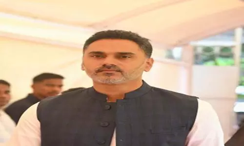 मुंबई की ओर मराठा मार्च, मंत्रियों ने जताई चिंता