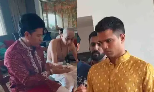 Ganesh Chaturthi 2025: सचिन तेंदुलकर के घर गूंजे गणपति बप्पा मोरया Ganesh Chaturthi 2025: सचिन तेंदुलकर के घर गूंजे गणपति बप्पा मोरया