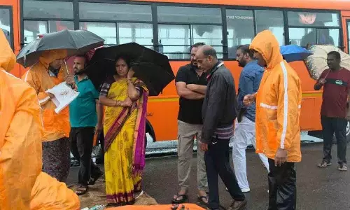 भारी बारिश के प्रति लोगों को सतर्क रहना चाहिए: पूर्व विधायक Padma Devender Reddy भारी बारिश के प्रति लोगों को सतर्क रहना चाहिए: पूर्व विधायक Padma Devender Reddy