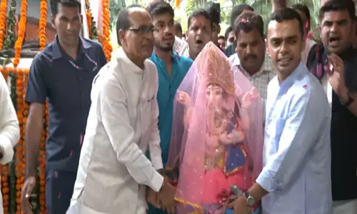 Bhopal: शिवराज सिंह चौहान ने भगवान गणेश का किया स्वागत