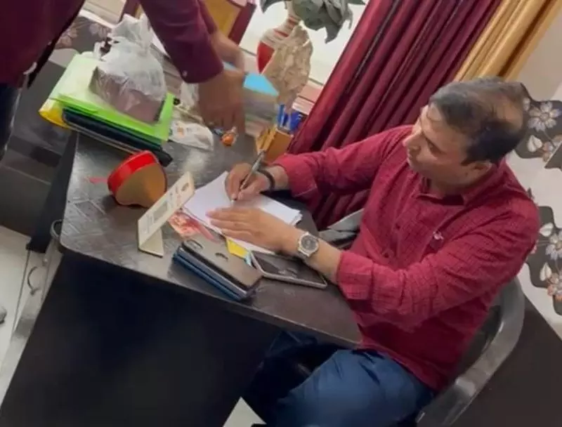 गोहाना में Police ने 22 जगहों पर छापेमारी कर सूदखोरों पर शिकंजा कसा गोहाना में Police ने 22 जगहों पर छापेमारी कर सूदखोरों पर शिकंजा कसा